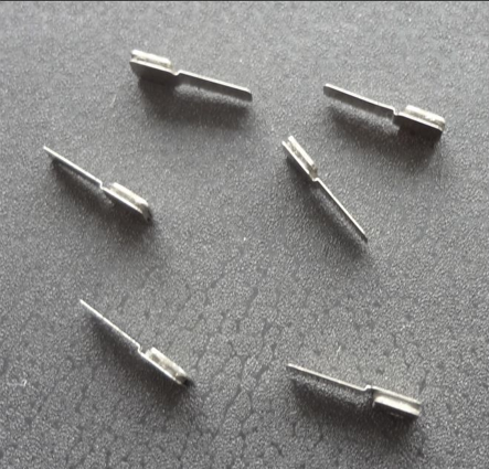 金屬電子元器件.png 金屬電子元器件.png